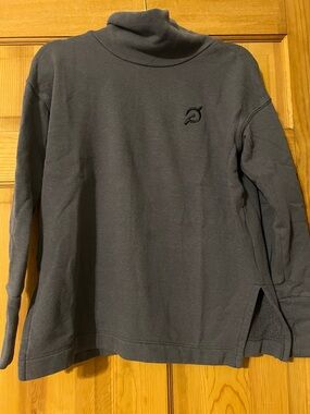Peloton Dark Gray Turtleneck Pullover Sweatshirt